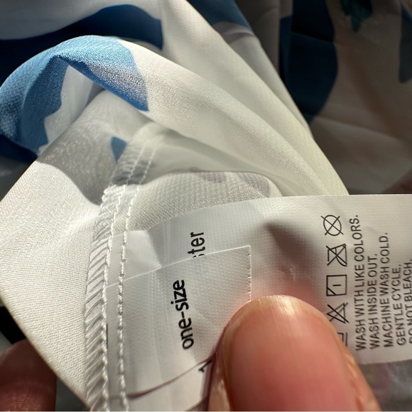 NIB NEW SemiSheer Open Front Cardigan All Over Print Batwing Sleeve White Blue - Picture 5 of 10